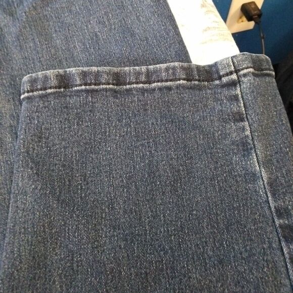 Gloria Vanderbilt Jeans Womens 12 Blue Denim Straight Leg - Picture 3 of 10